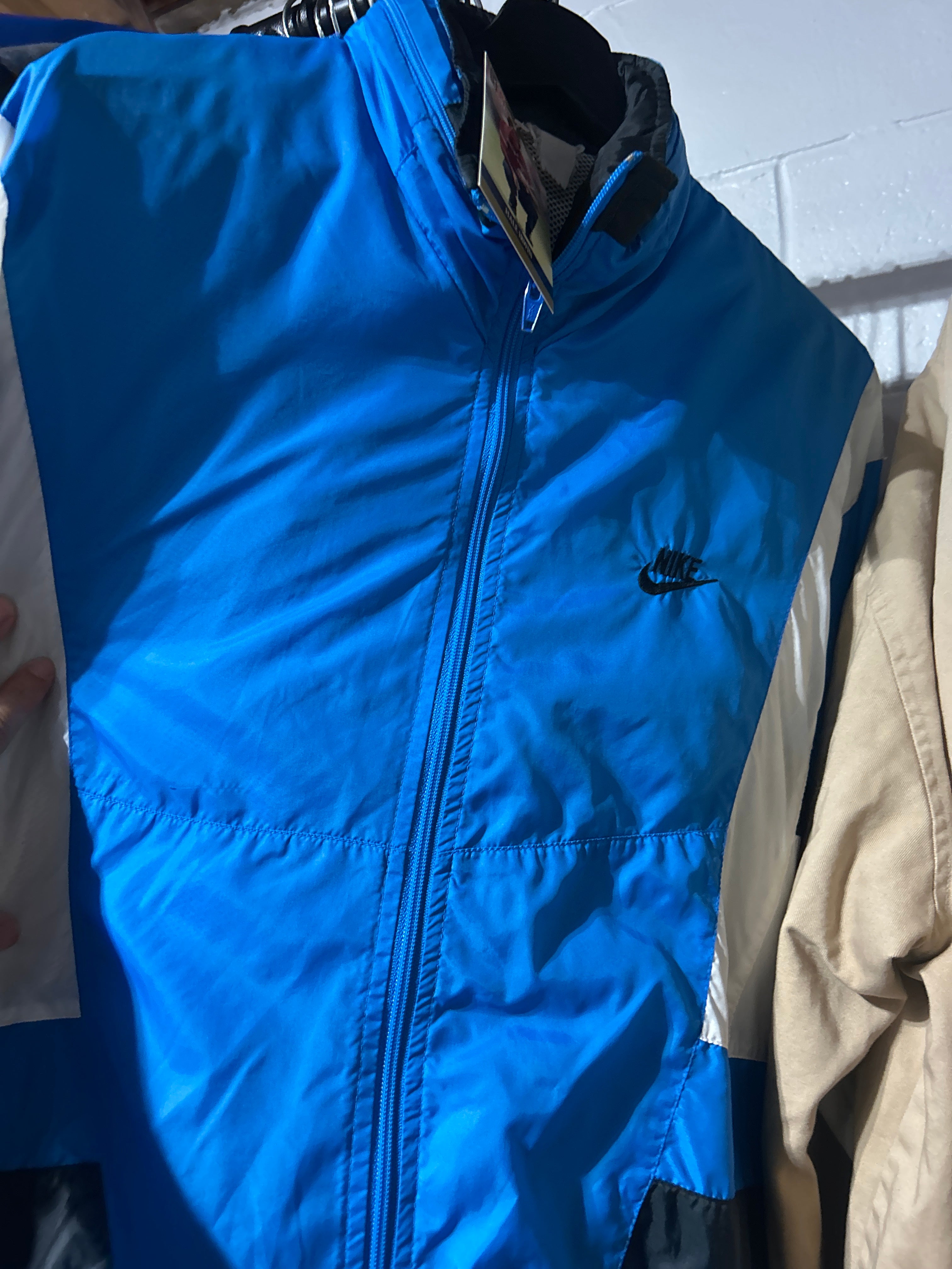 VNTG Nike Windbreaker Sz M