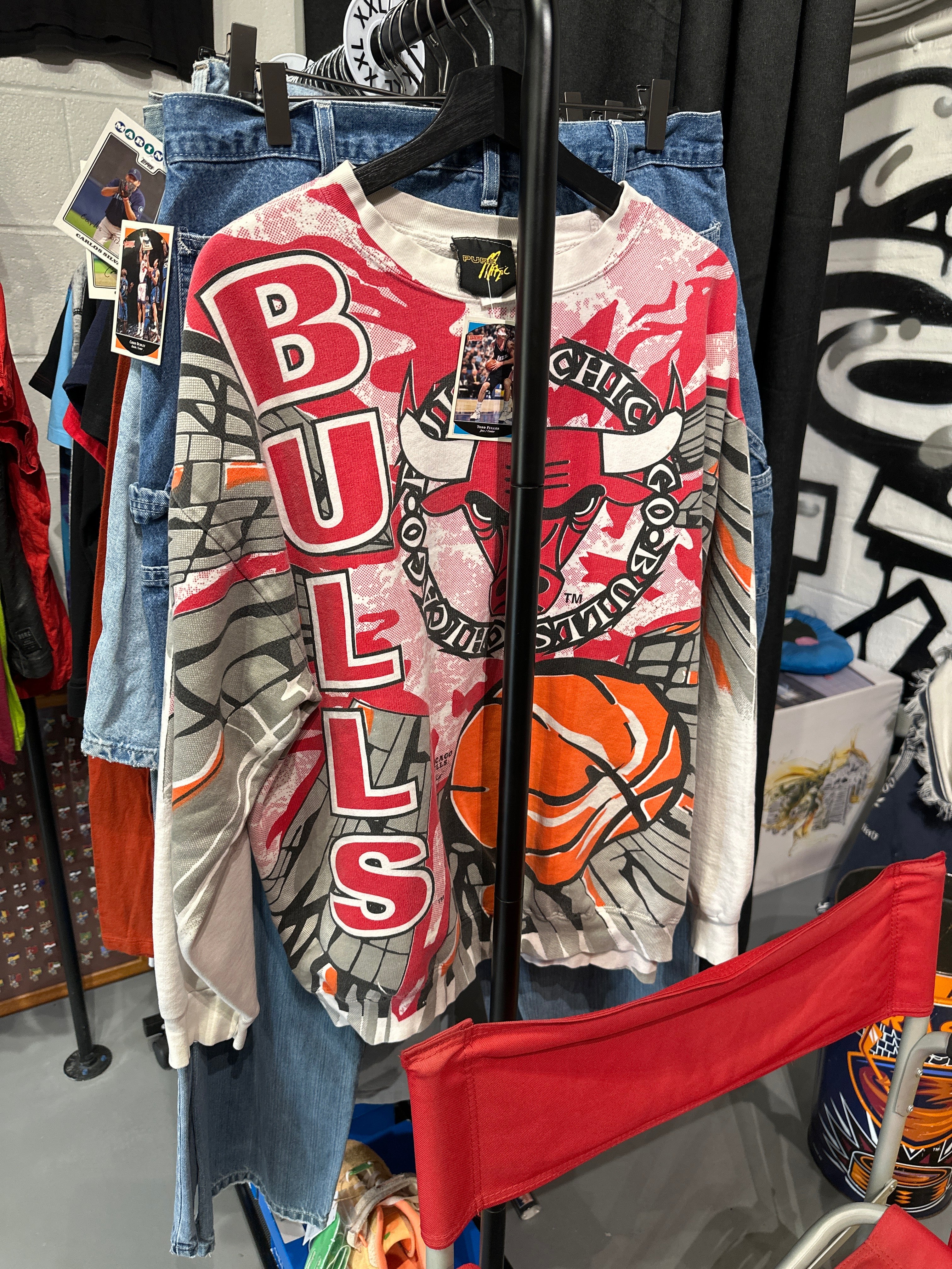 Vtg Bulls Magic Johnson AOP (XL)