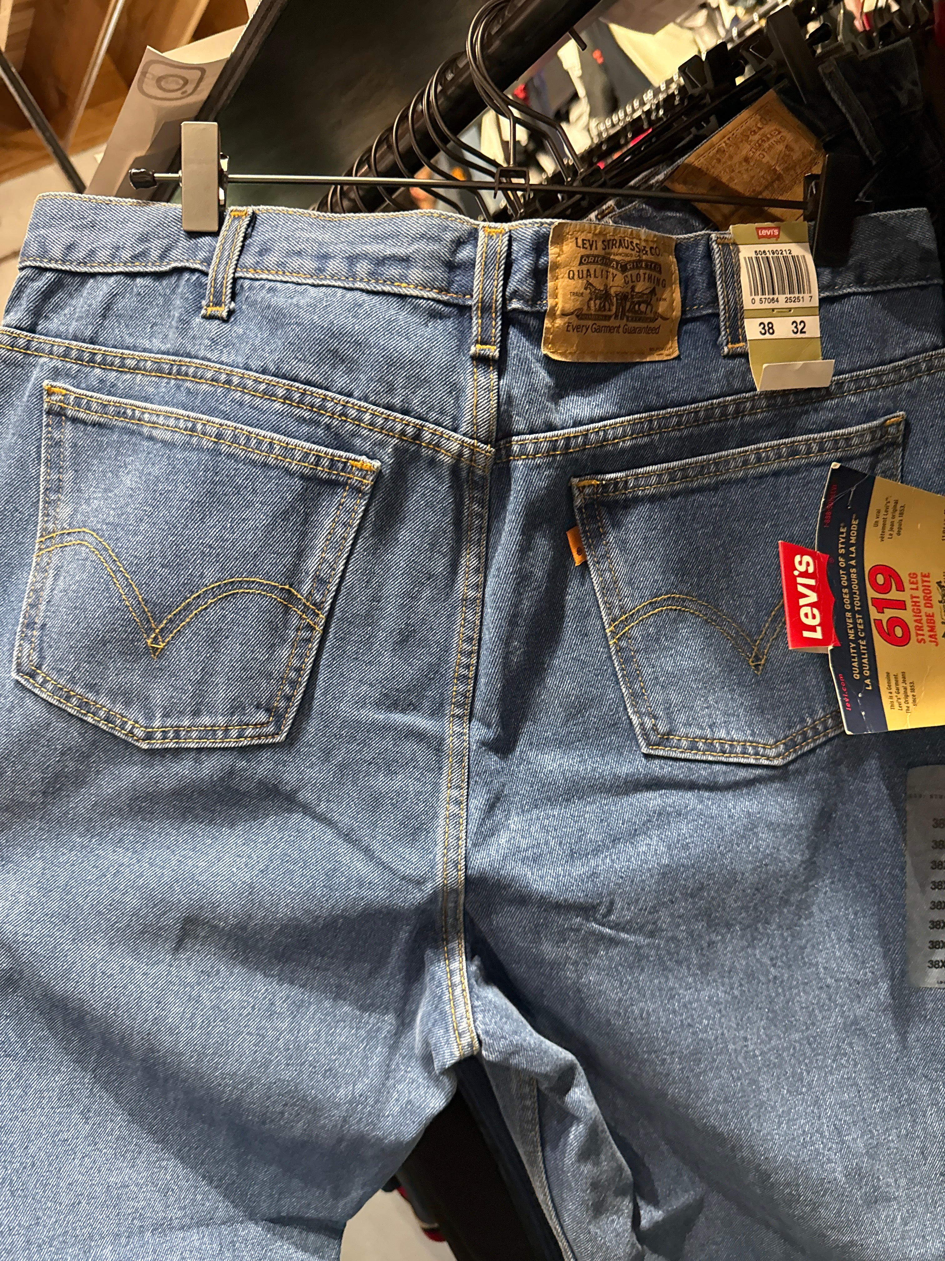 VTG Levi’s 619 Wide Sz 38x32