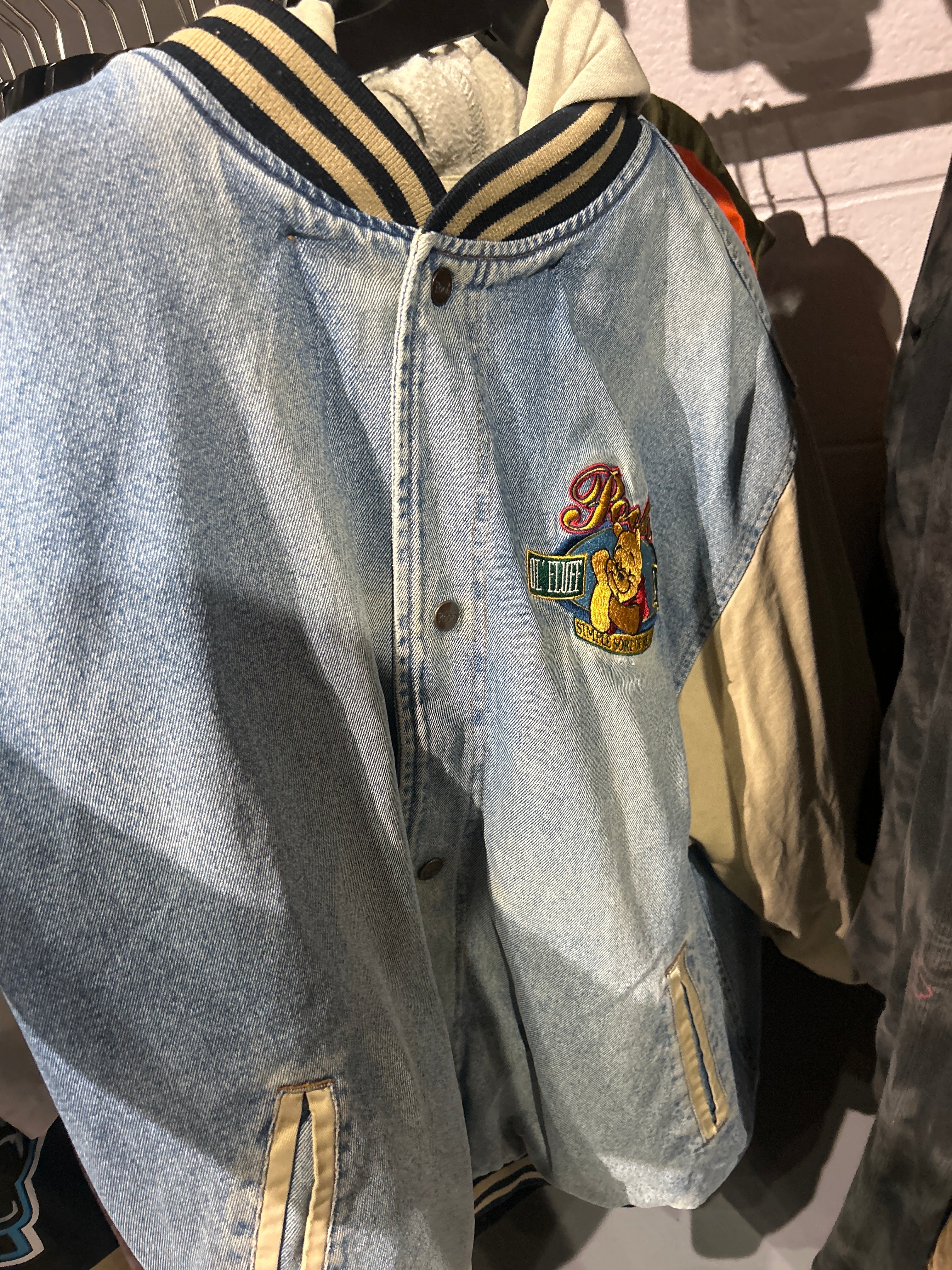 VNTG Winnie the Pooh Sz XL