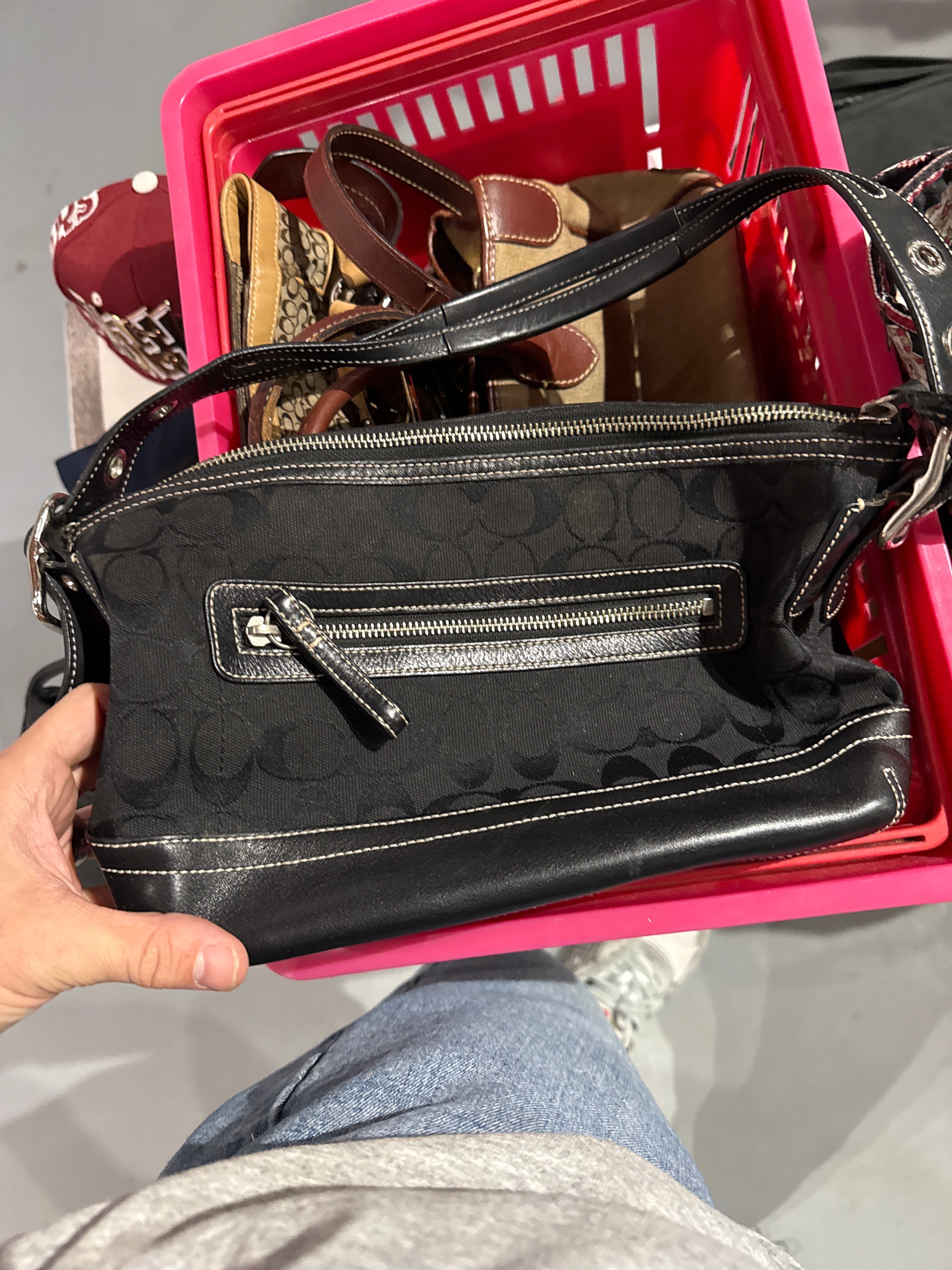 Coach Black E/W Shoulder