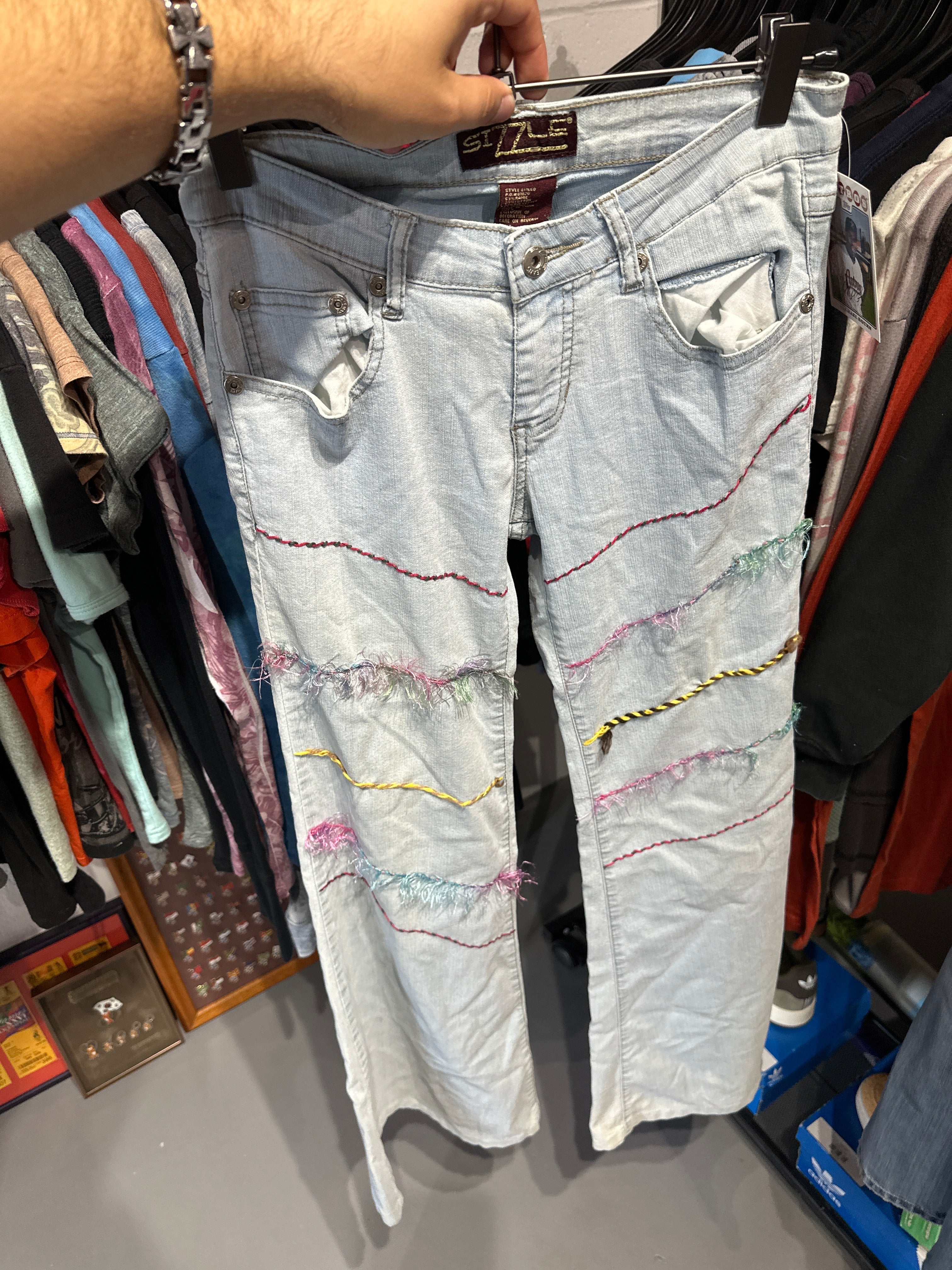 Vtg Women’s Flare Denim (28)