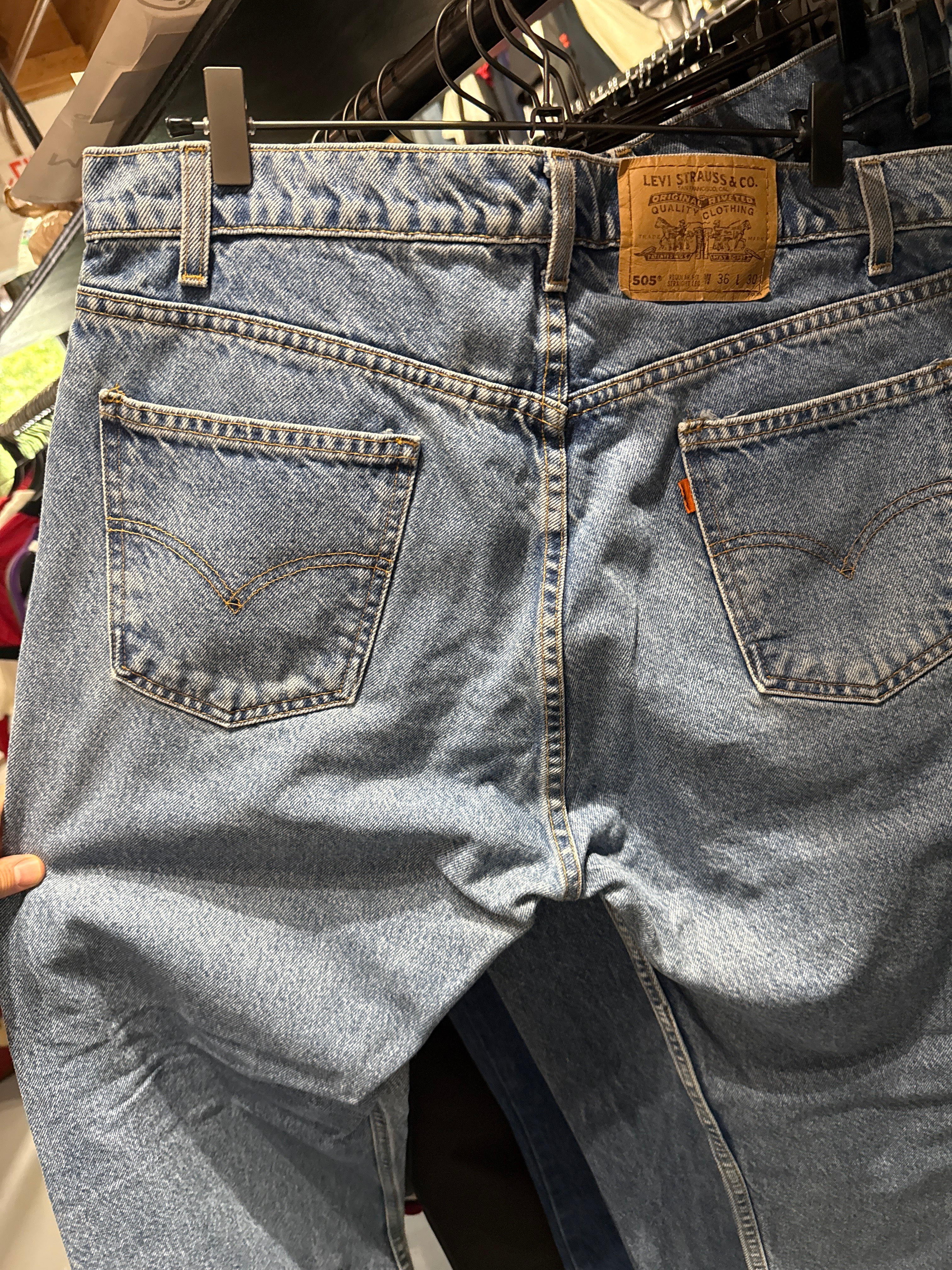 VTG 90s Levi’s Wide Leg    Sz 36x30