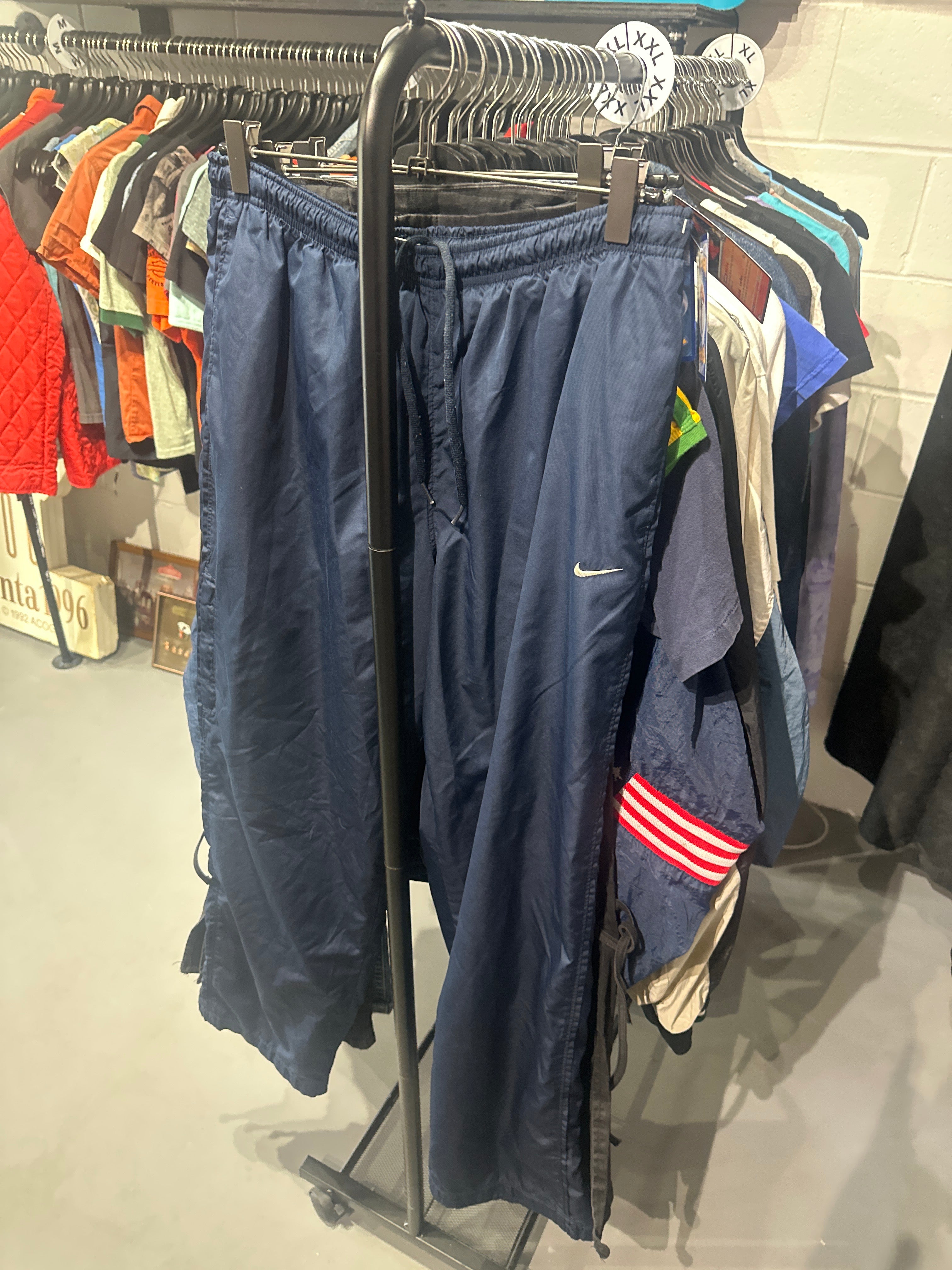 Y2K Nike Trackpants (L)