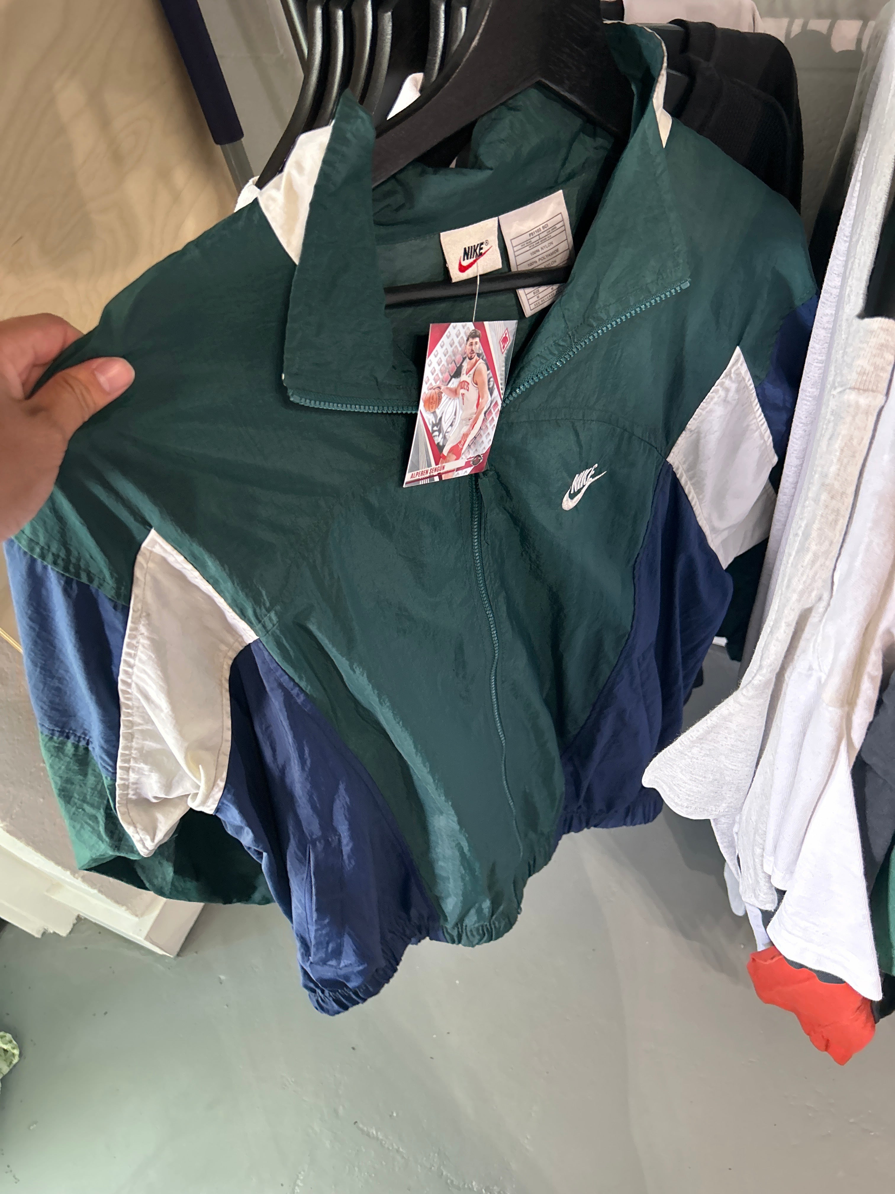 VNTG Nike Windbreaker Sz M