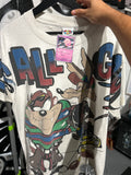 VNTG Looney Tunes Big Print Sz XL