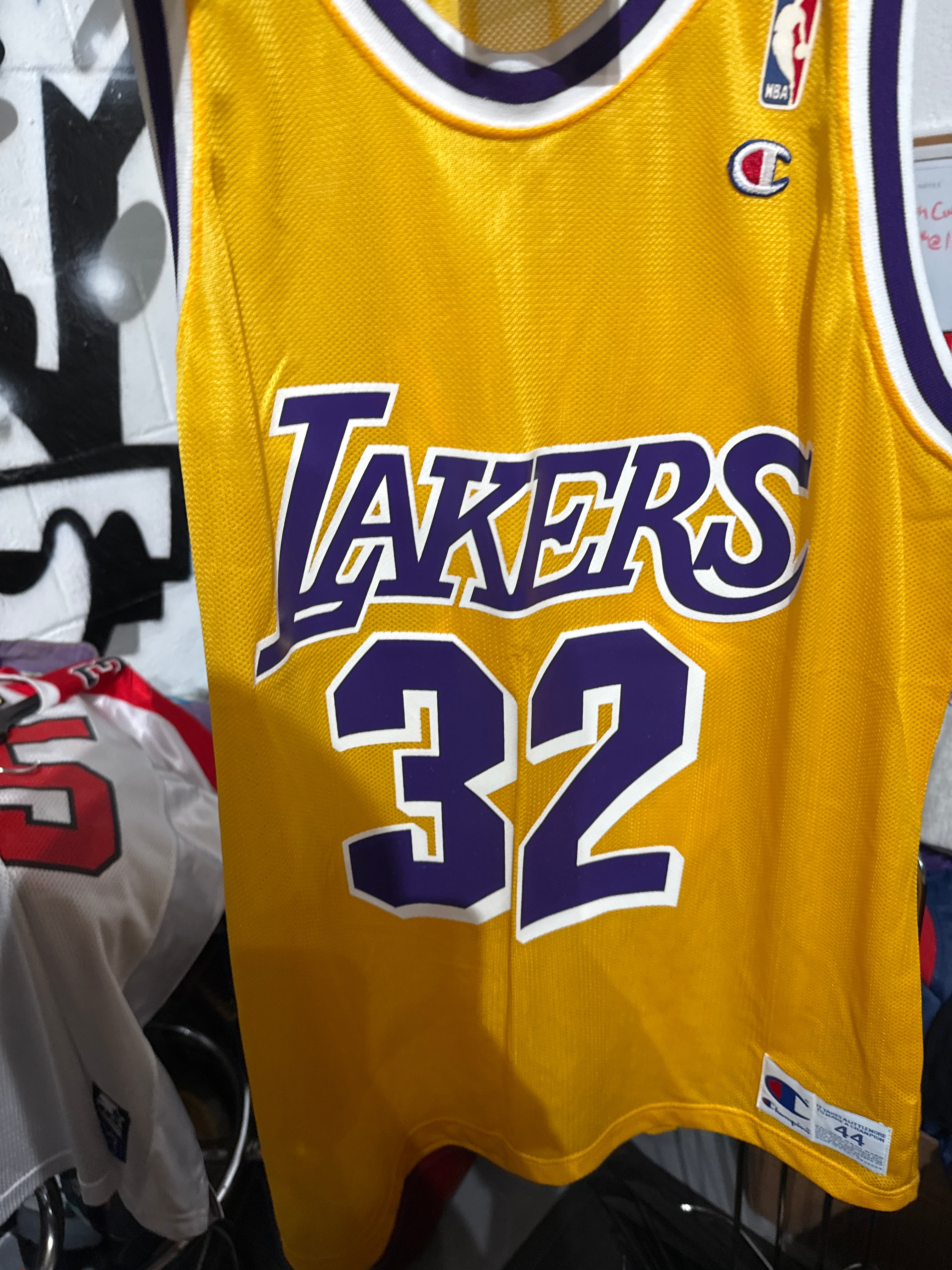 VTG Lakers M. Johnson Jersey 44 L