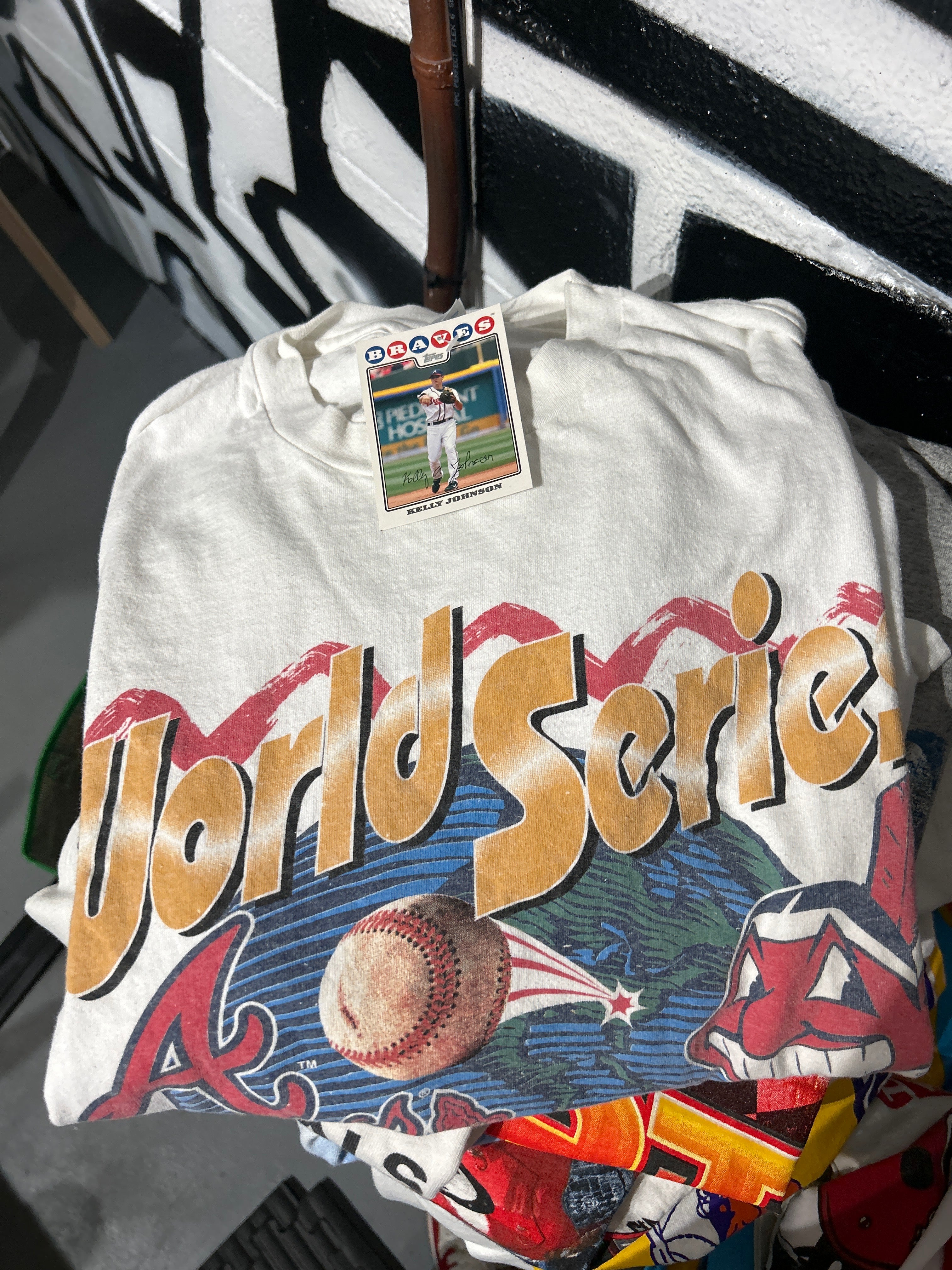 VNTG Braves Indians Sz XL