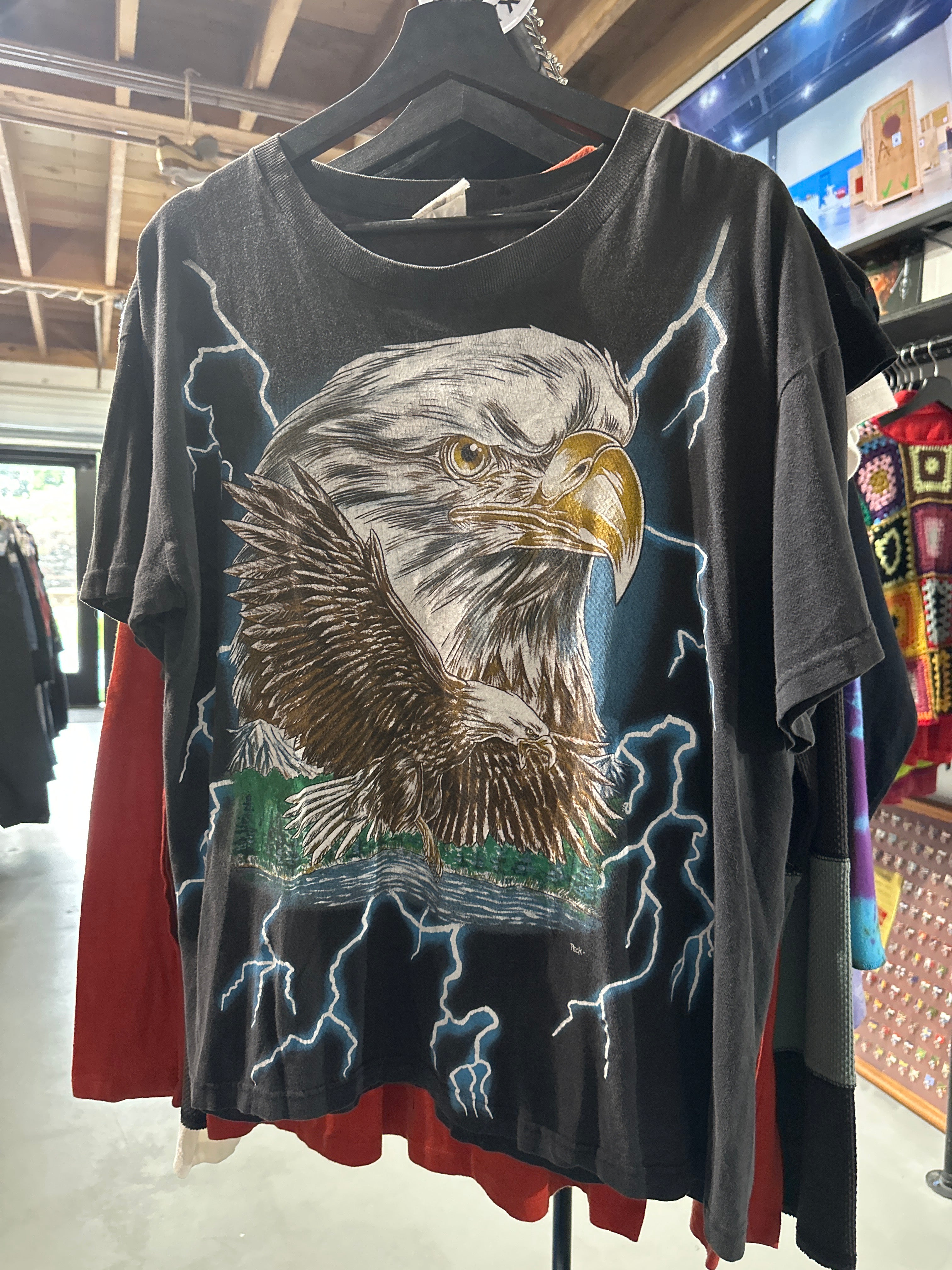 Vtg Eagle Thunder Tee (L)