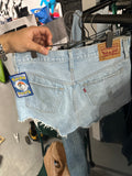 Women’s Levis Shorts (30)