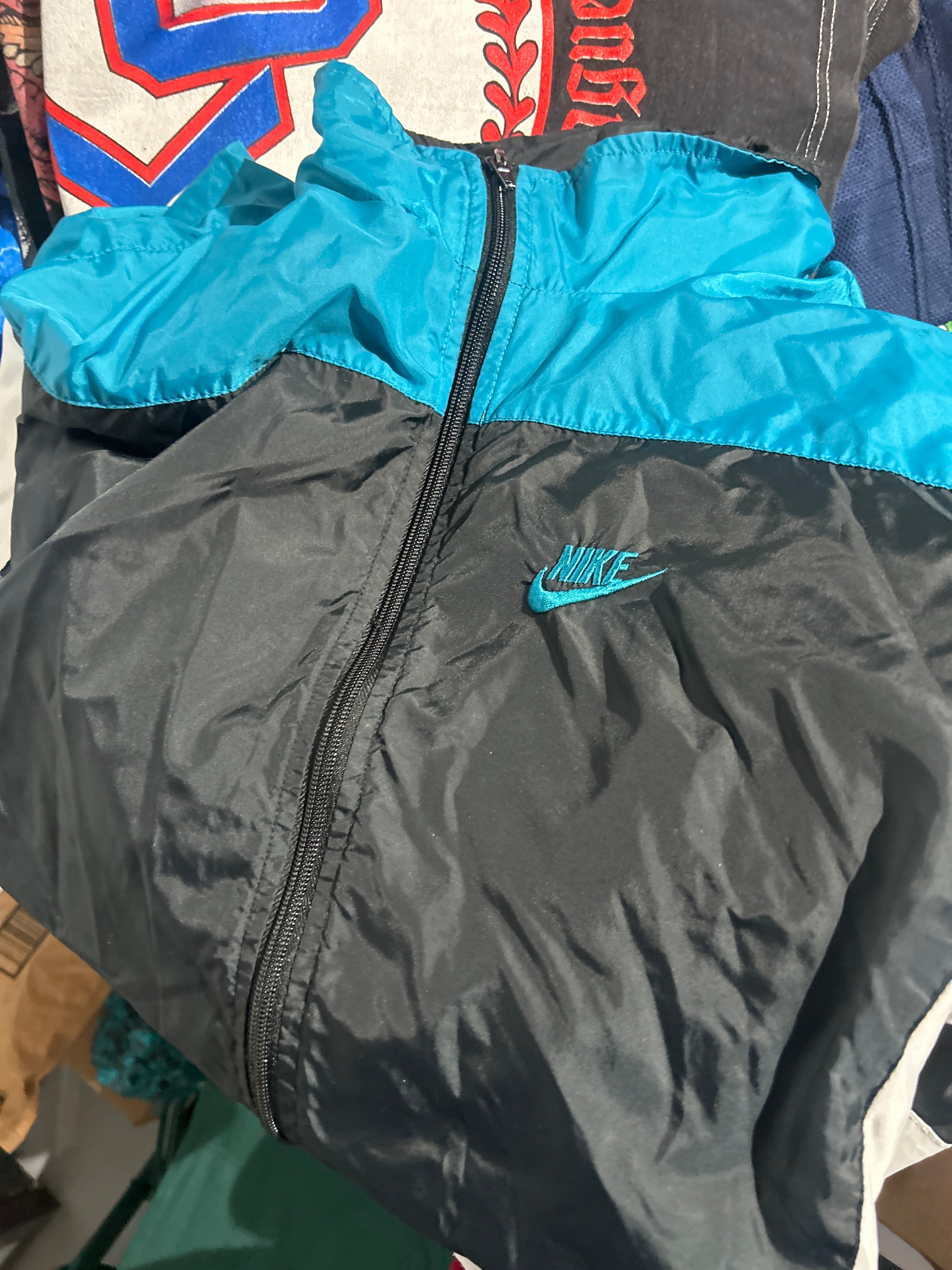 VNTG Nike Windbreaker Sz L