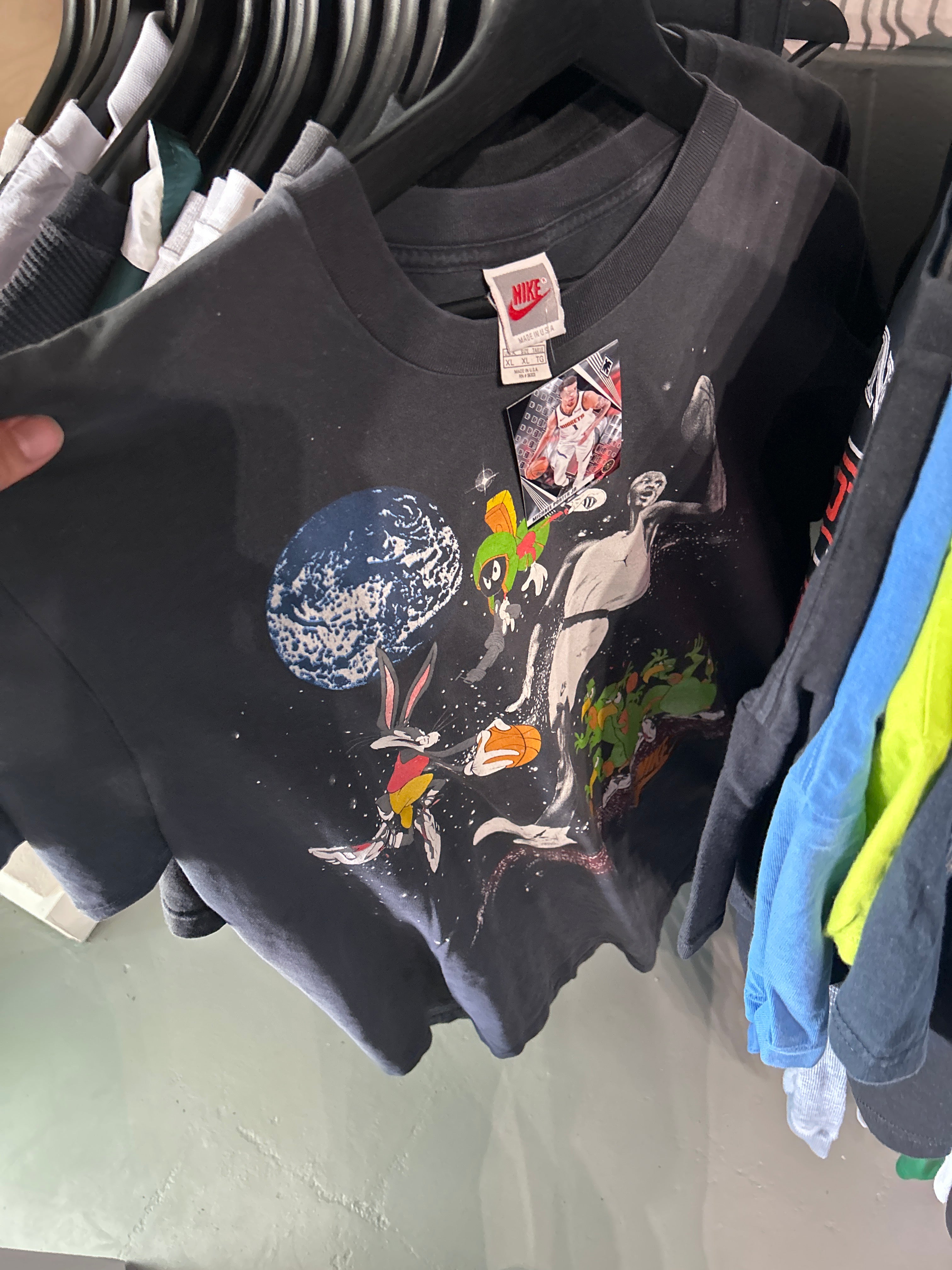 VNTG Space Jam Sz XL